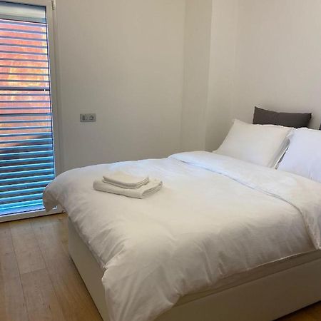 Baie Marquet Frontiere Monaco Apartment Cap-d'Ail Bagian luar foto