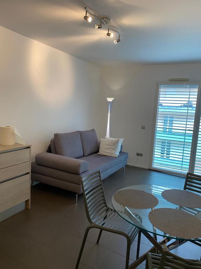 Baie Marquet Frontiere Monaco Apartment Cap-d'Ail Bagian luar foto