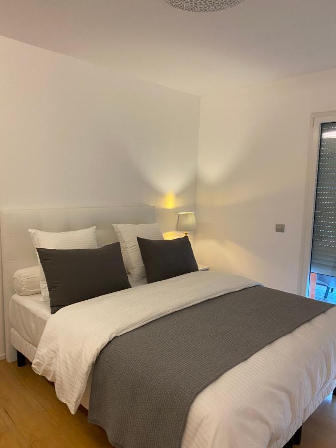 Baie Marquet Frontiere Monaco Apartment Cap-d'Ail Bagian luar foto